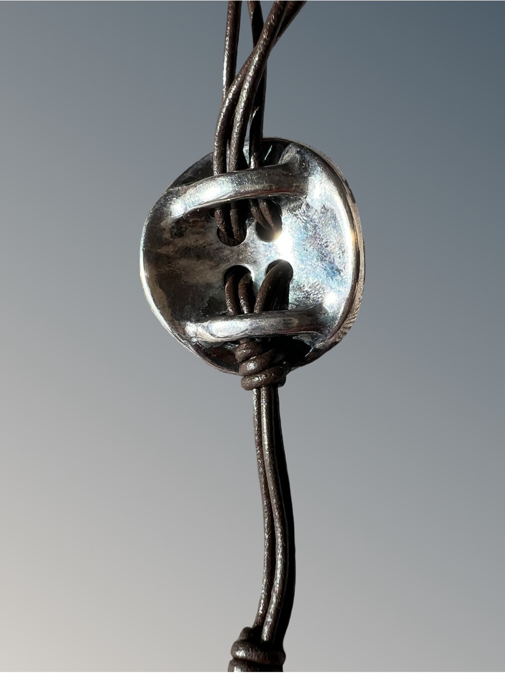 “Sew You” by UNO de 50 Genuine Leather Necklace with Silver Button & Needle - Picture 8 of 11